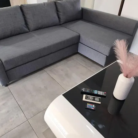 Dennis Patrasso - Modern In Appartement