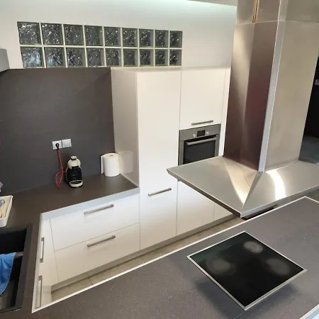 Appartement Dennis Patrasso - Modern In *